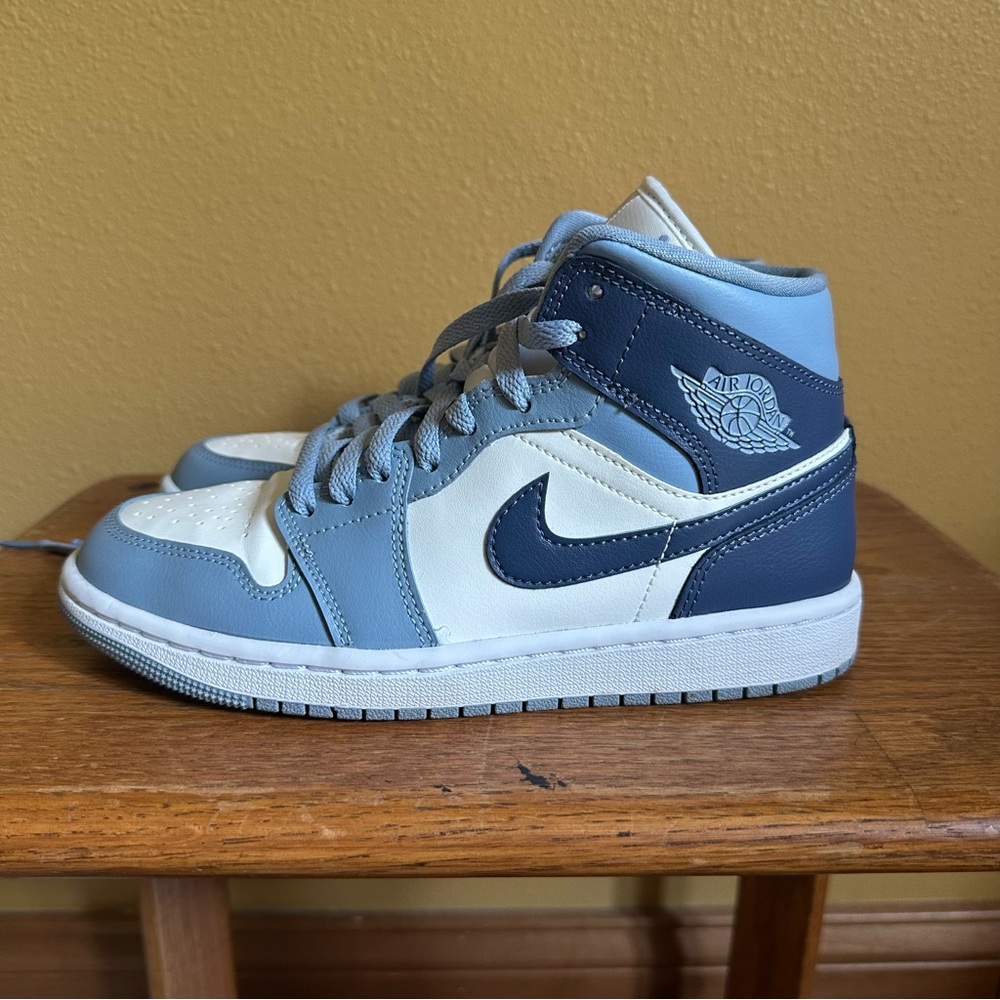 Women’s Air Jordan Mid in Sail Blue and White